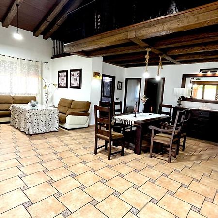 Casa Rural Montes De Trigo 赫雷斯德洛斯卡瓦列罗斯 外观 照片