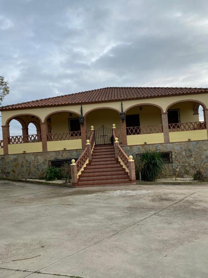 Casa Rural Montes De Trigo 赫雷斯德洛斯卡瓦列罗斯 外观 照片