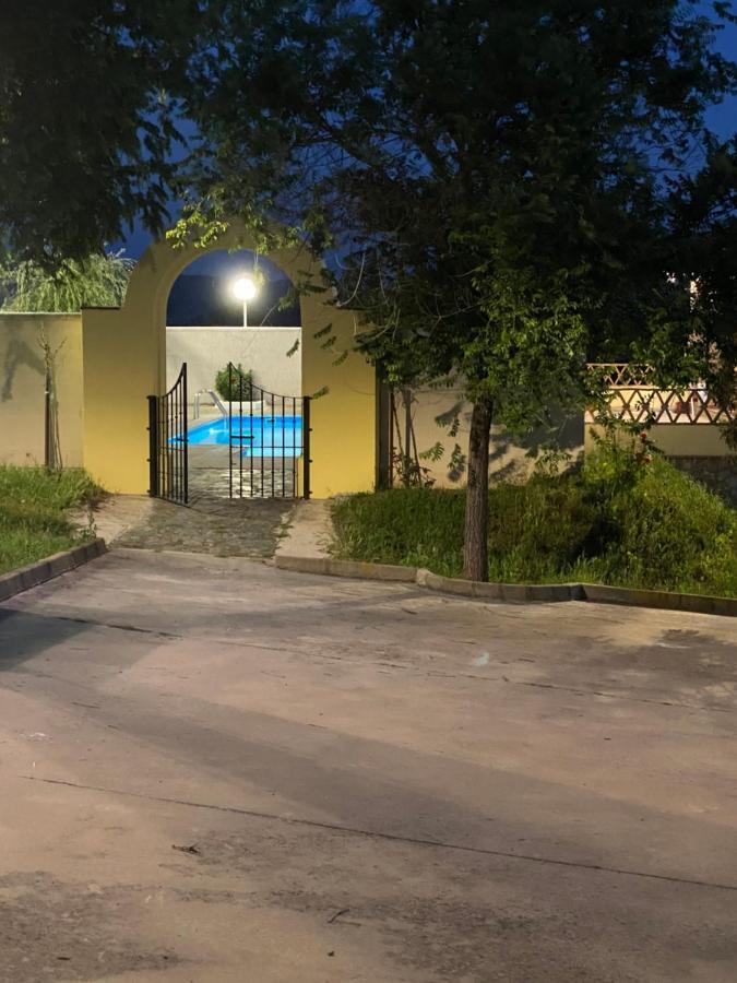 Casa Rural Montes De Trigo 赫雷斯德洛斯卡瓦列罗斯 外观 照片