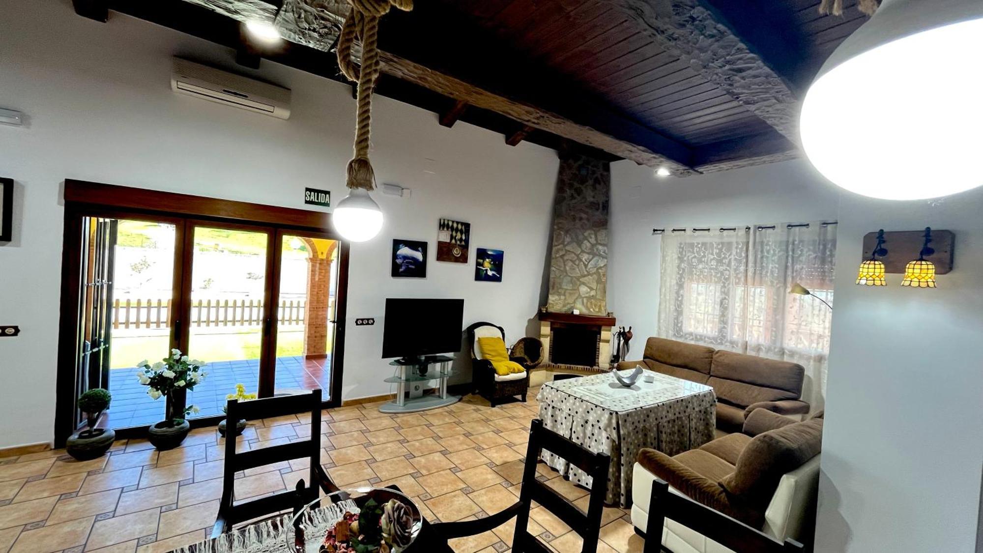 Casa Rural Montes De Trigo 赫雷斯德洛斯卡瓦列罗斯 外观 照片